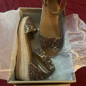 Jessica Cline Leopard wedges size 10 med, wore once for my nieces wedding